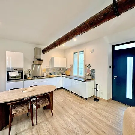 Duplex Central, 2 Personnes, Centre-ville, Lit 180x200 Дом отдыха